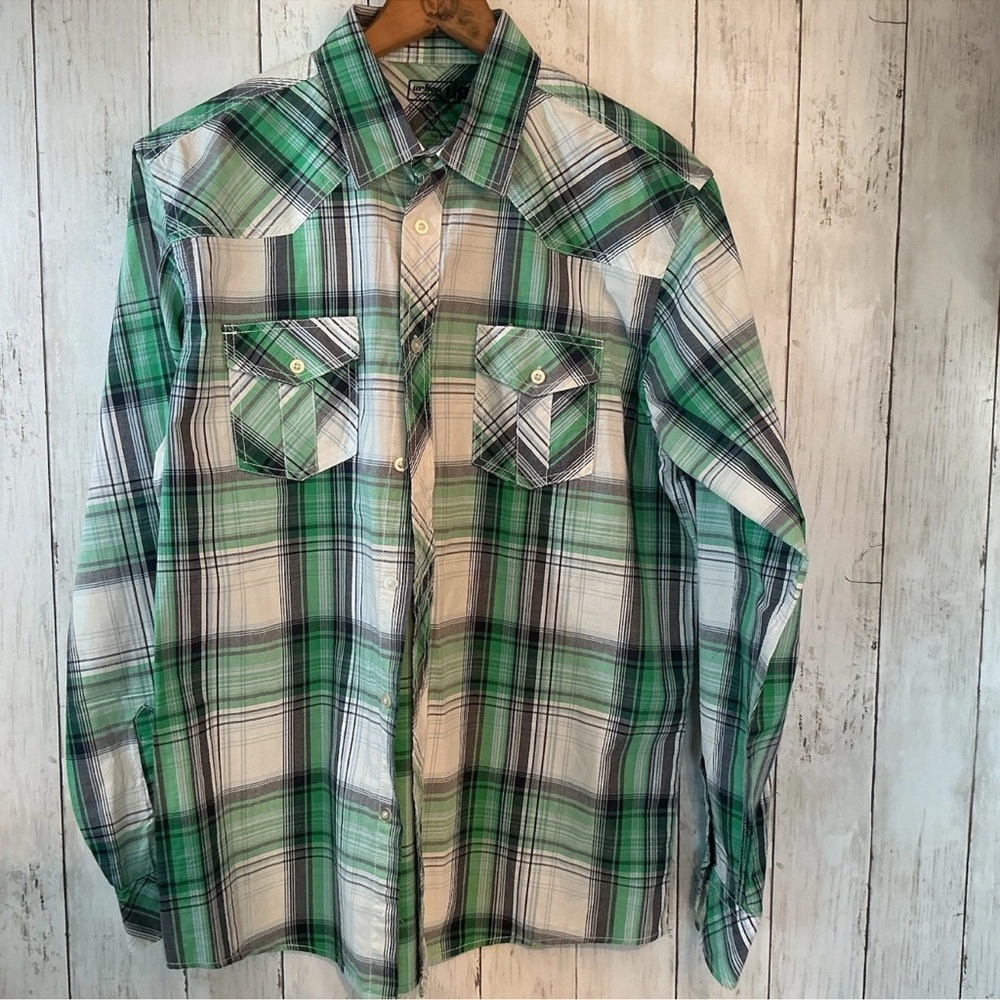 Urban Outfitters Green Plaid Button-Down Shirt
